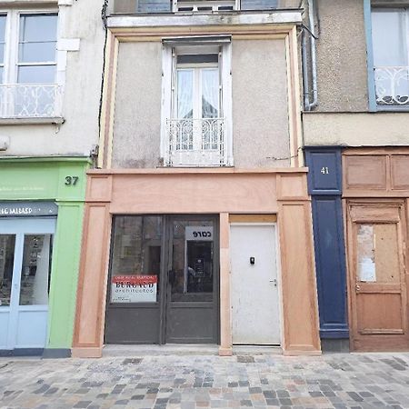 Spacieux T3 Lumineux Dans Quartier Historique Avec Wifi Редон Екстер'єр фото