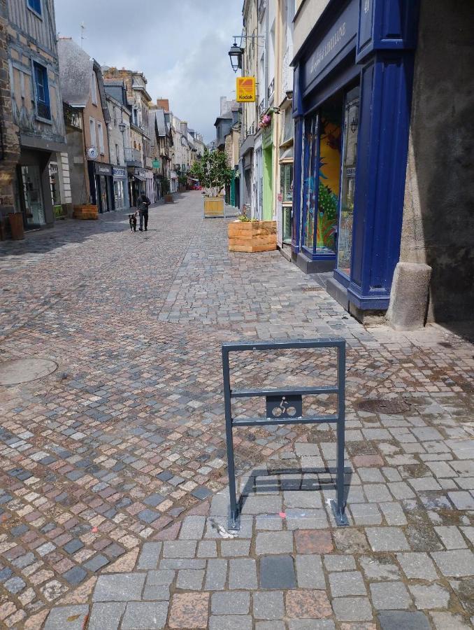 Spacieux T3 Lumineux Dans Quartier Historique Avec Wifi Редон Екстер'єр фото