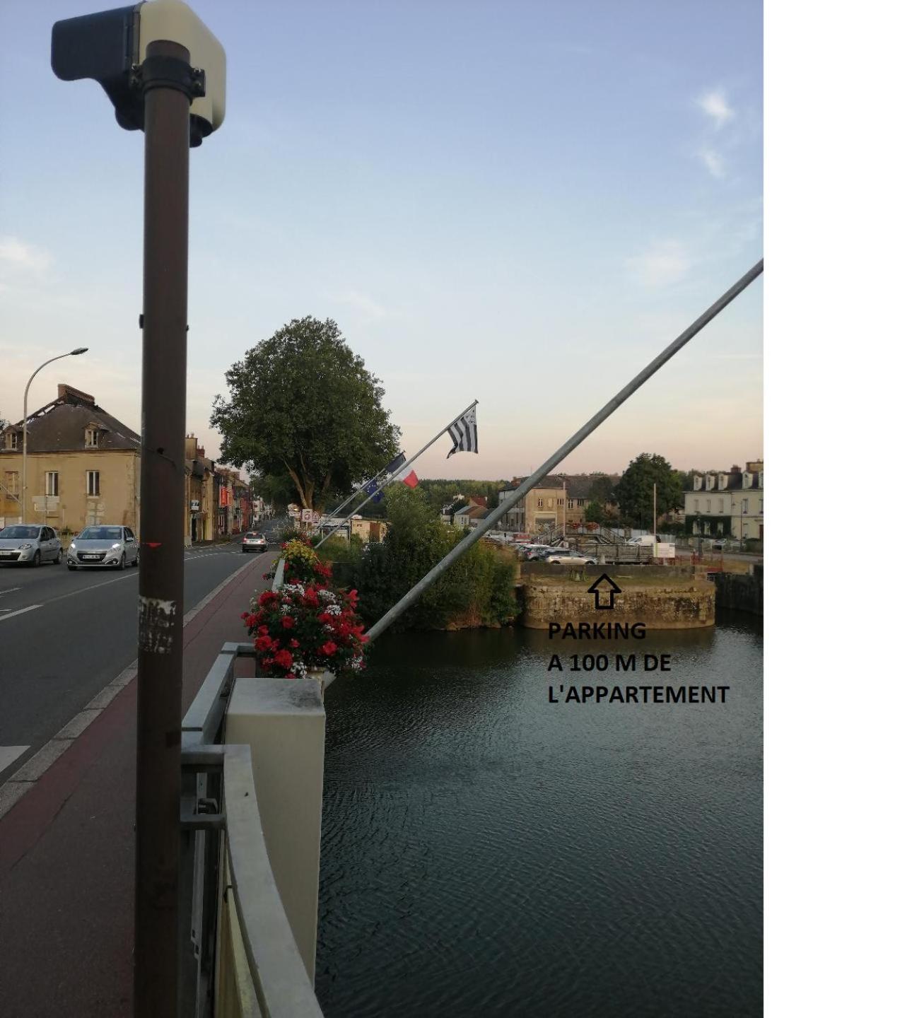 Spacieux T3 Lumineux Dans Quartier Historique Avec Wifi Редон Екстер'єр фото